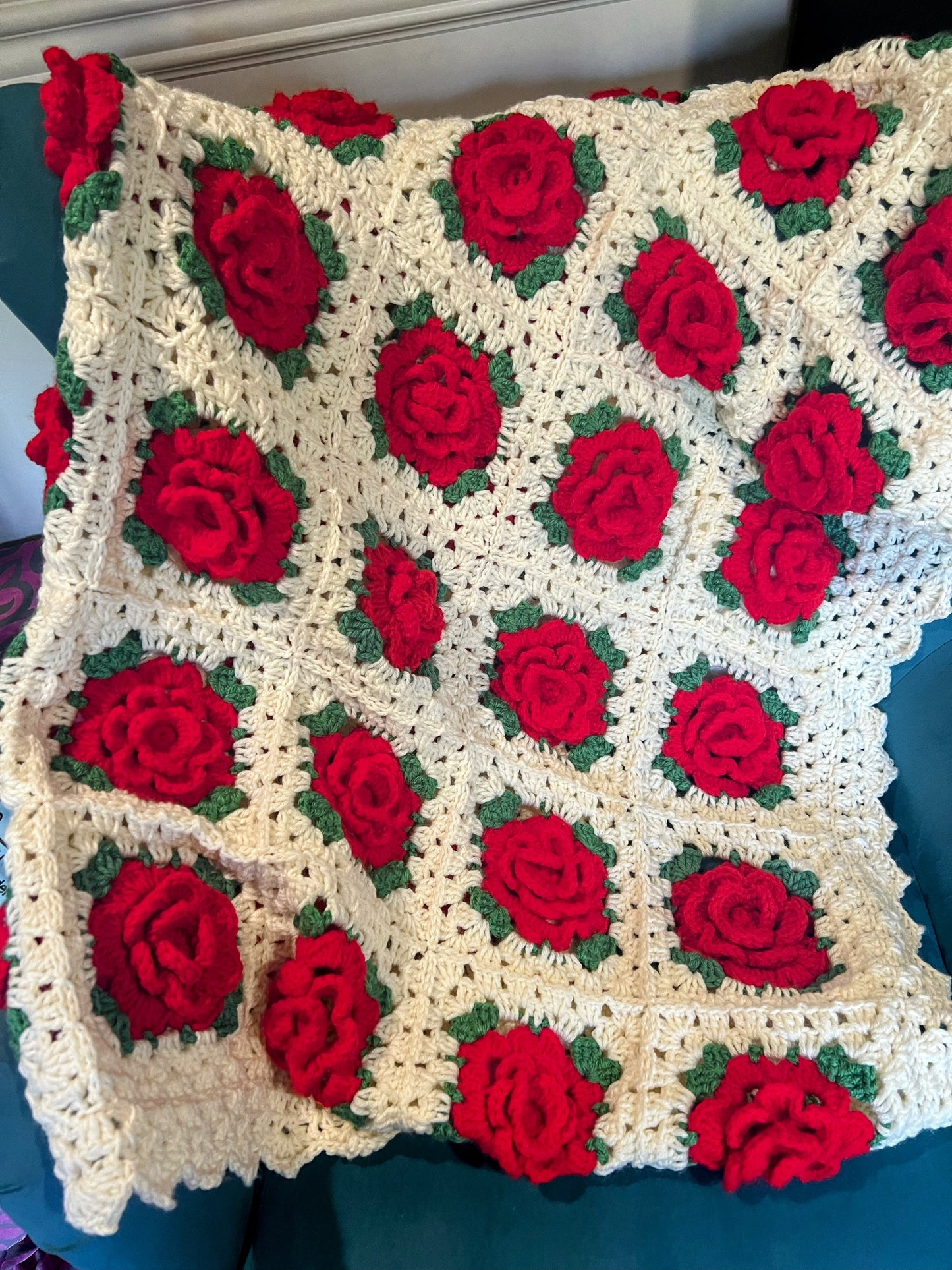 Elegant Handmade Wool 3D Red Flower Blanket - Handmade Cozy Warm