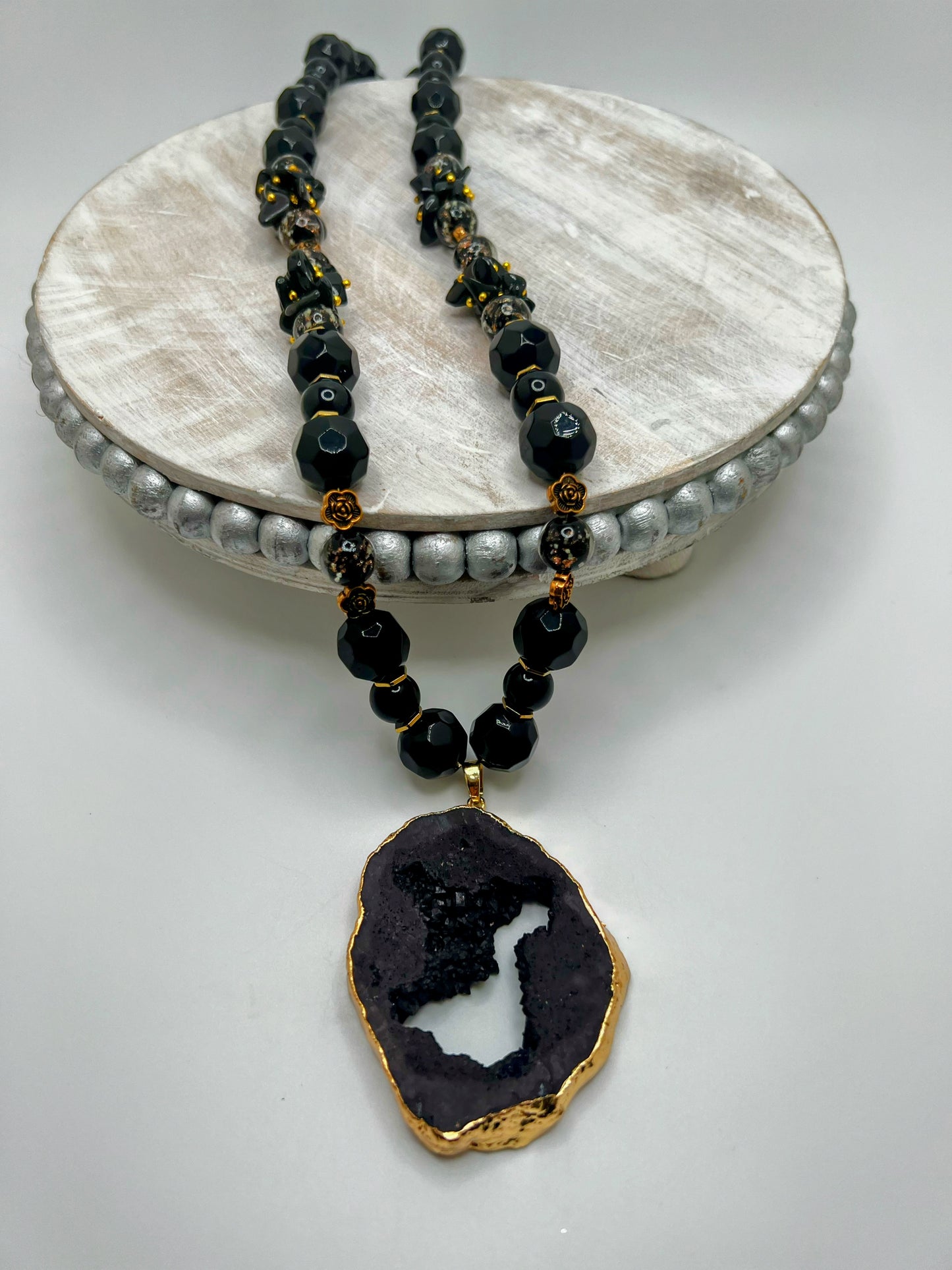Natural Rose Agate Stone Beads Necklace