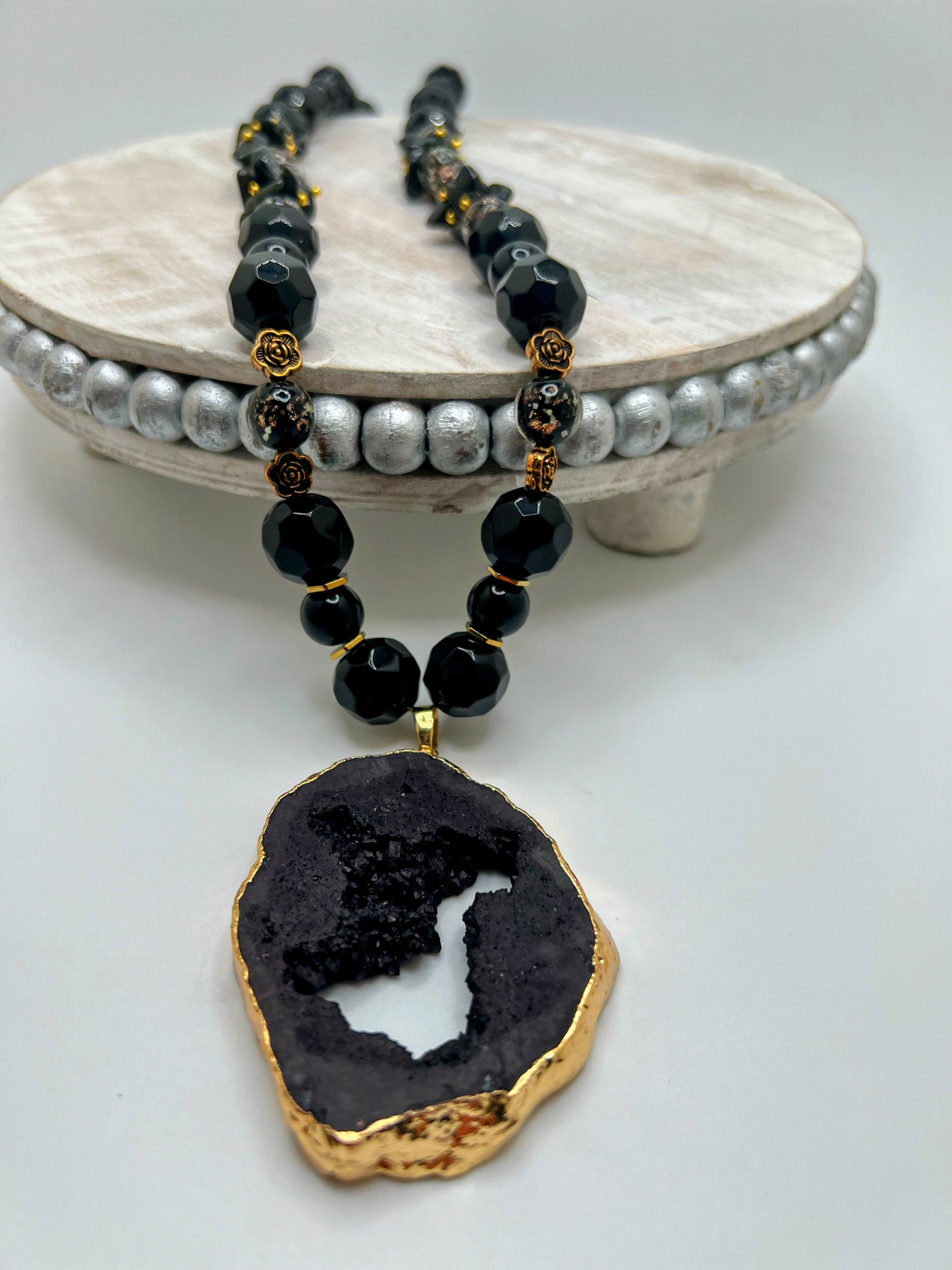 Natural Rose Agate Stone Beads Necklace