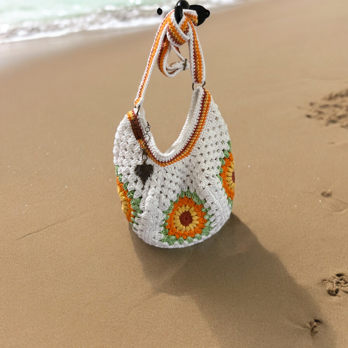 Handmade Sunflower Crochet White Bag – Cute & Stylish with Adjustable Strap – Stylish & Practical