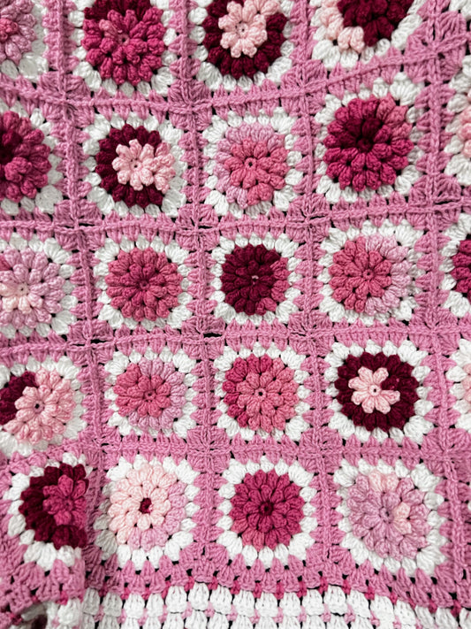 Soft Pink & Purple Flowers Blanket – Handmade Cozy Comfort