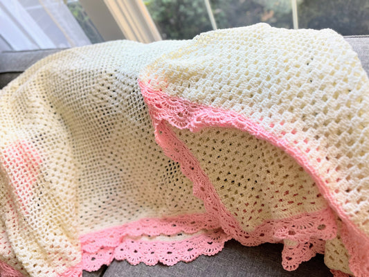 Handcrafted White Coach Blanket with Rose Edges and Geometric Designs – Cozy & Elegant