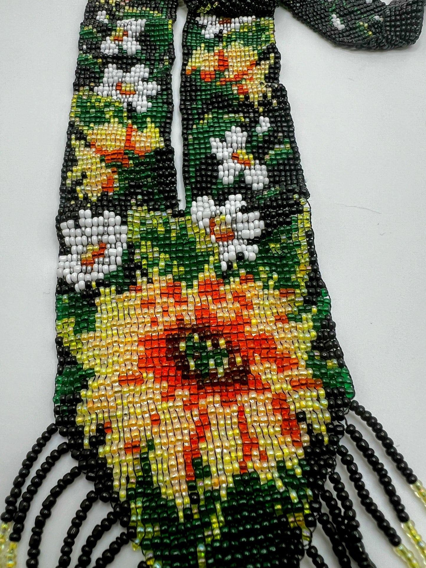 🌼 Exquisite Hand-Beaded Floral Statement Necklace