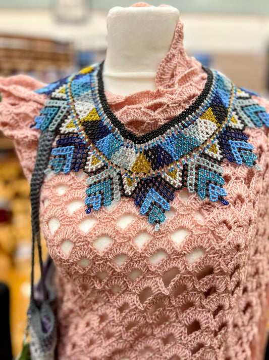 Handmade Blue Beaded Geometric Round Choker Necklace – Stylish Artisan Jewelry