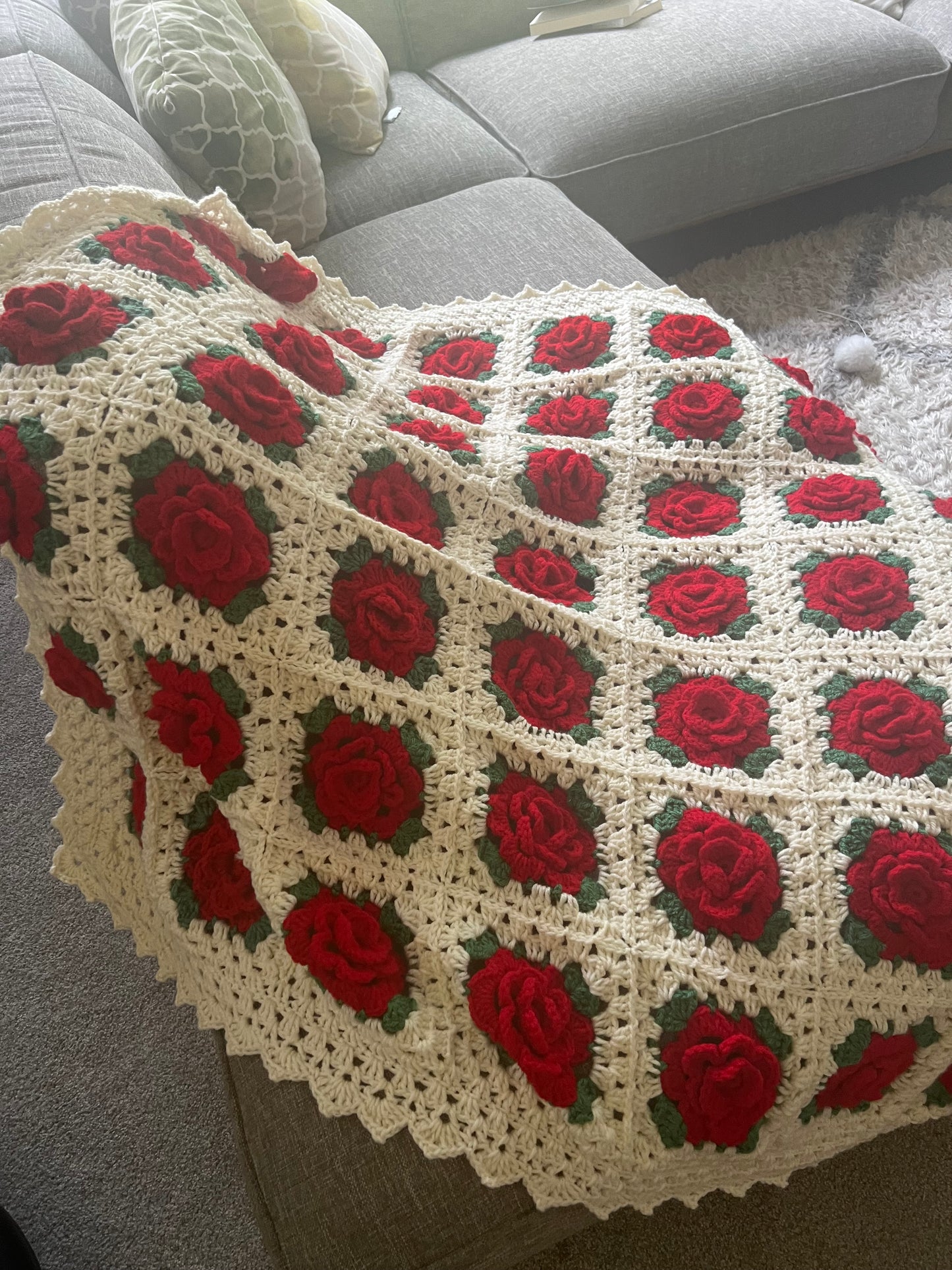 Elegant Handmade Wool 3D Red Flower Blanket - Handmade Cozy Warm