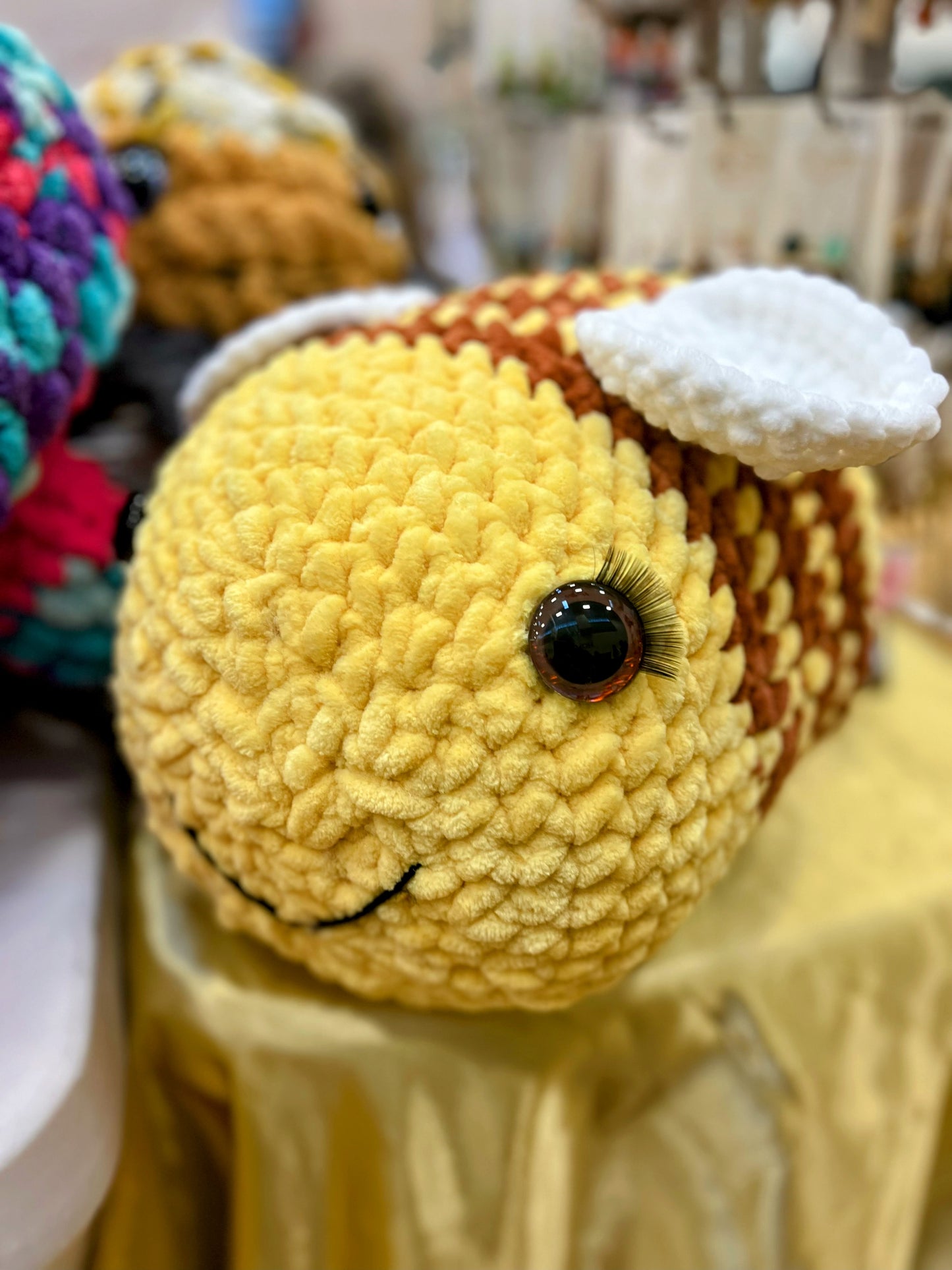 Cuddly Plushie Jumbo Bee 🐝- Crochet Knitted Amigurumi Toy