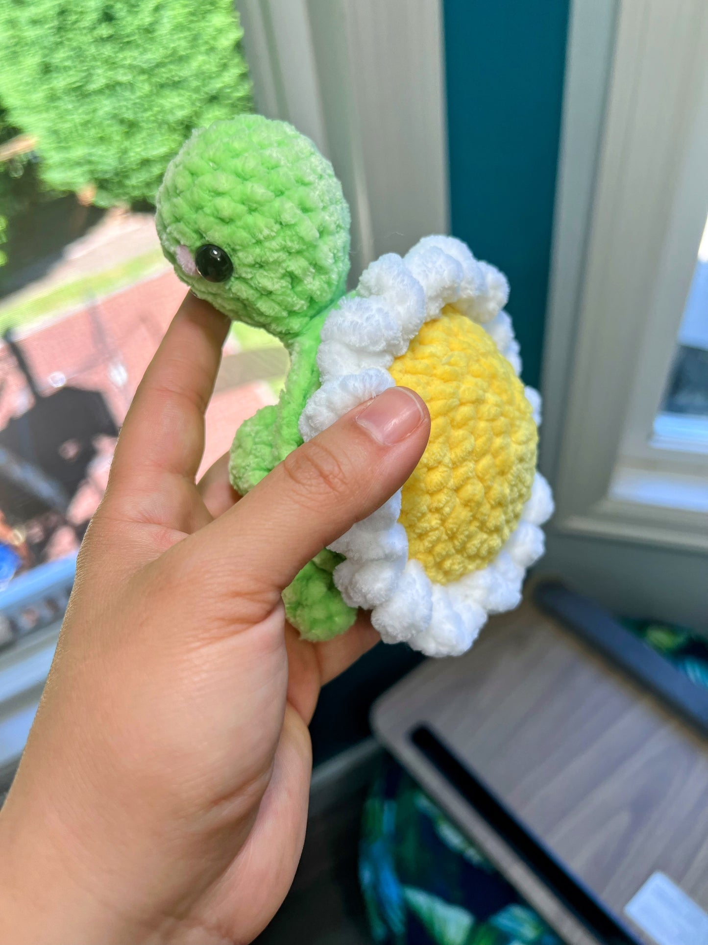 Mini Crochet Strawberry Keychain – Handmade Amigurumi Bag Charm