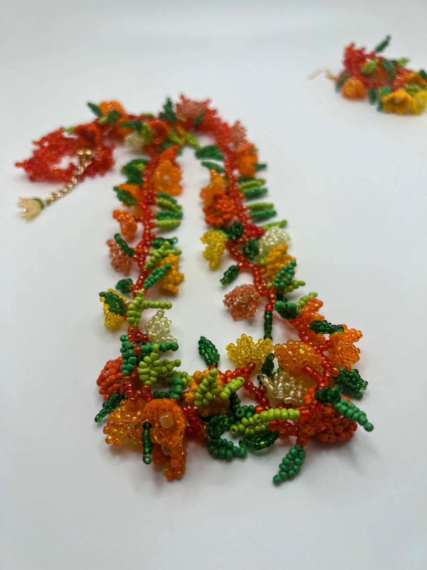 Exquisite Hand-Beaded Orange Floral Garland Jewelry Set - Necklace, Bracelet & Earrings