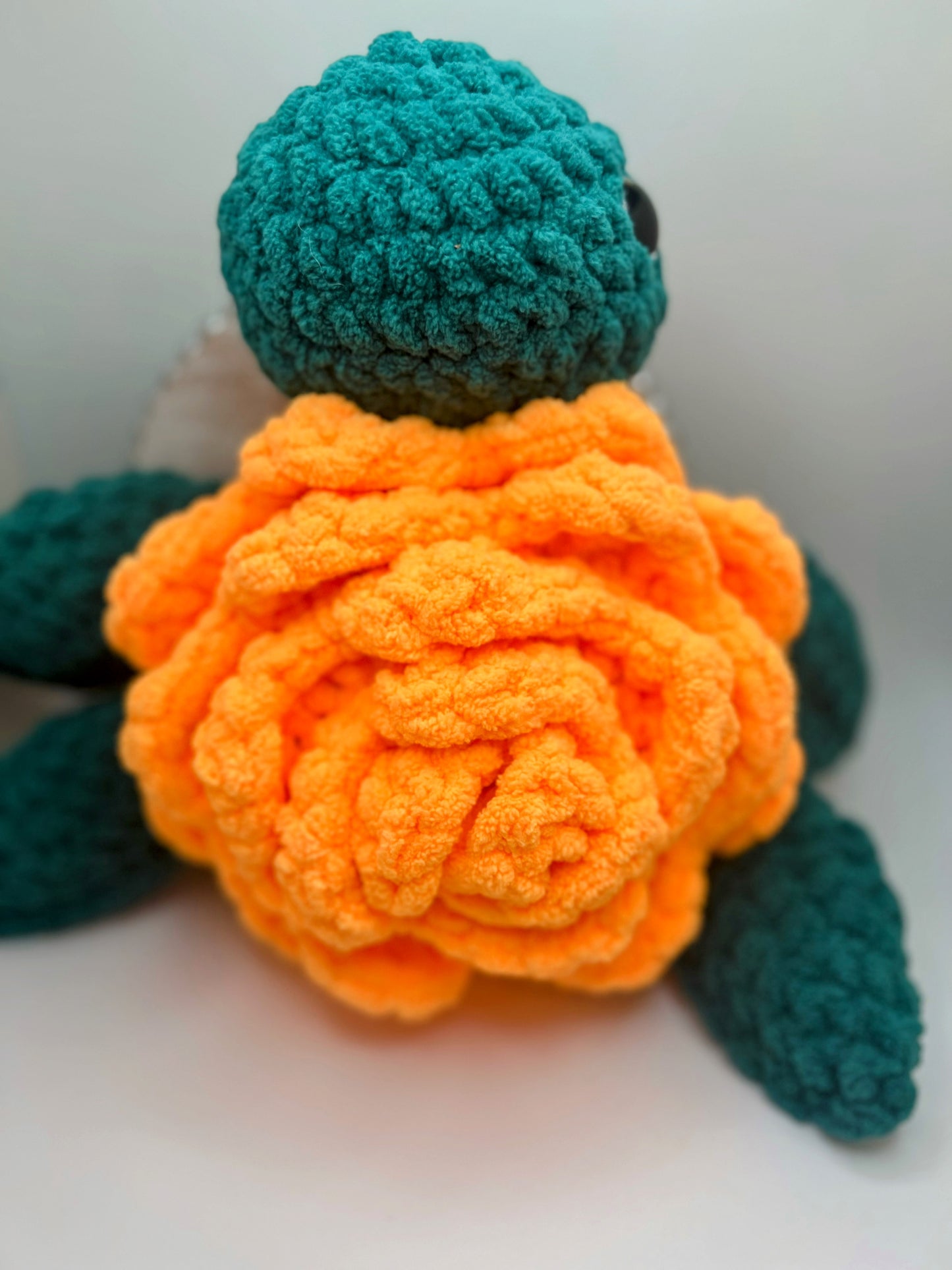 Handmade Flower Sea Turtle Amigurumi Toy – Cute Crochet Plush