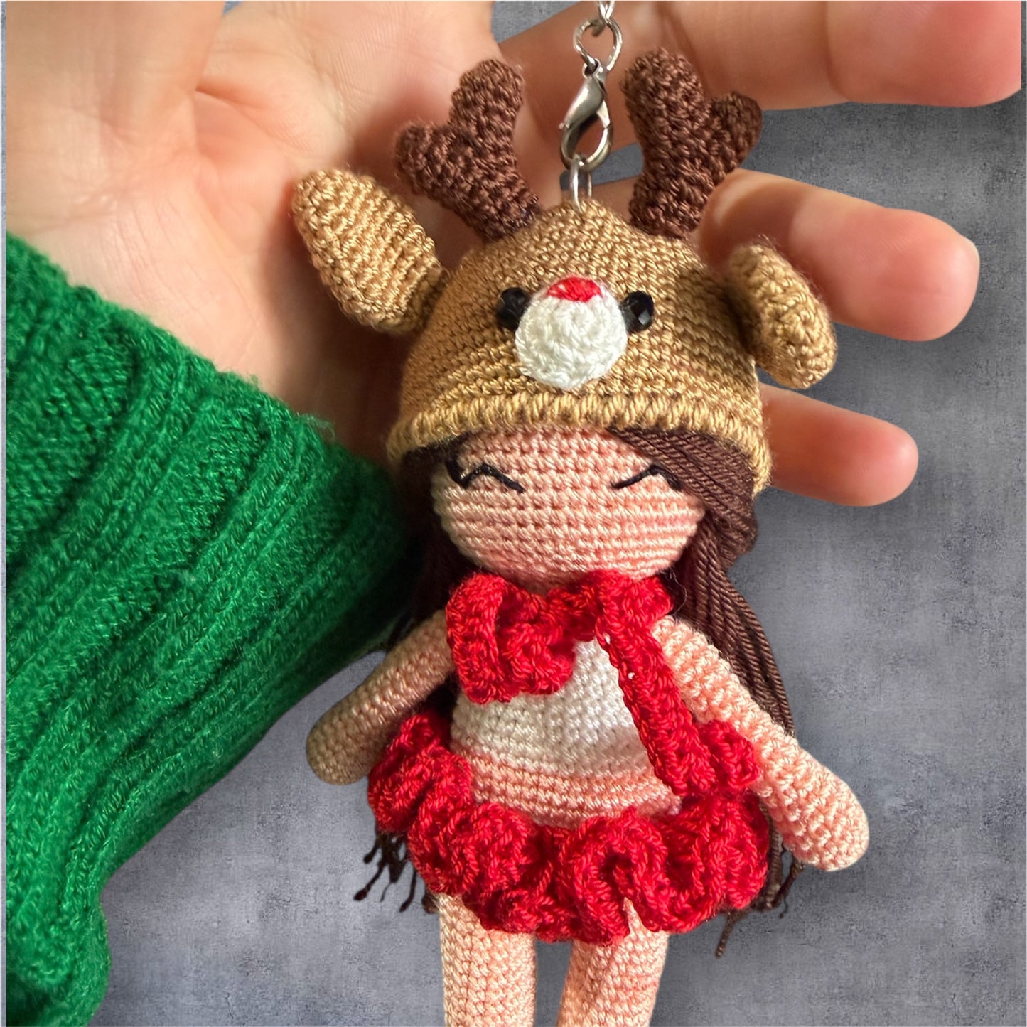 Cheering Doll Crochet Keychain – Handmade Amigurumi Charm