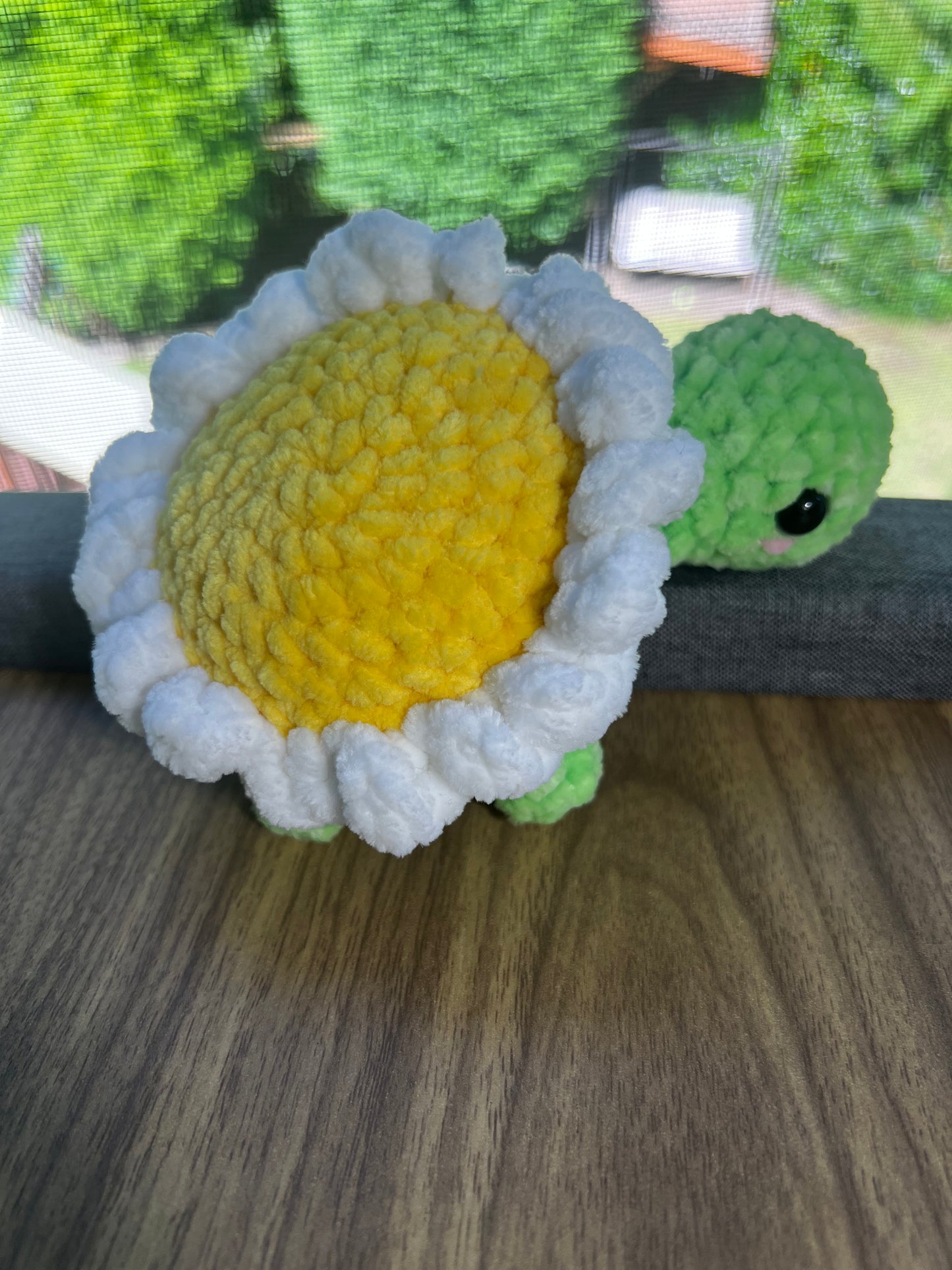 Mini Crochet Strawberry Keychain – Handmade Amigurumi Bag Charm