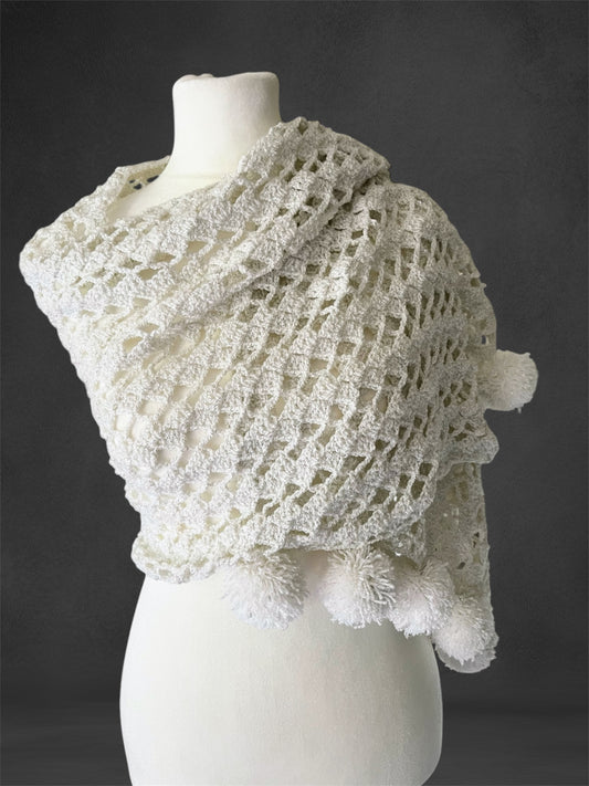 Elegant White Wool Rectangle Shawl – Soft & Cozy Winter Wrap