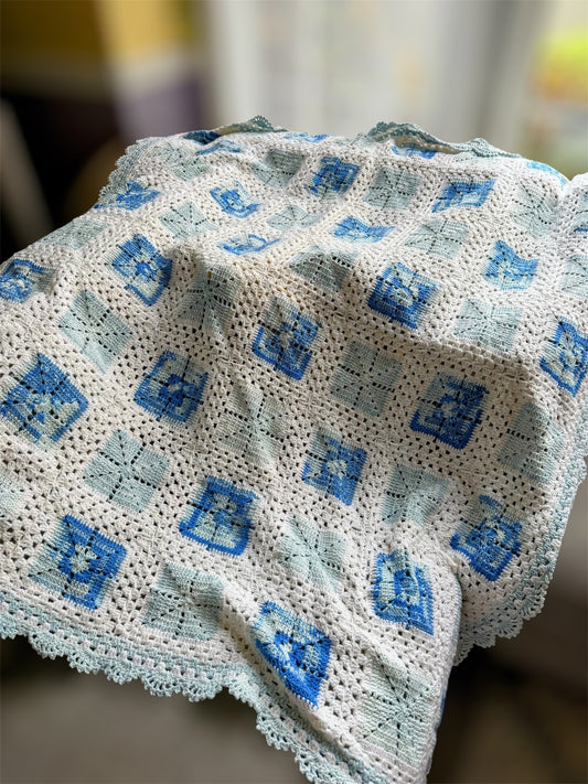 Soft Blue & White Blanket – Handmade Cozy Comfort