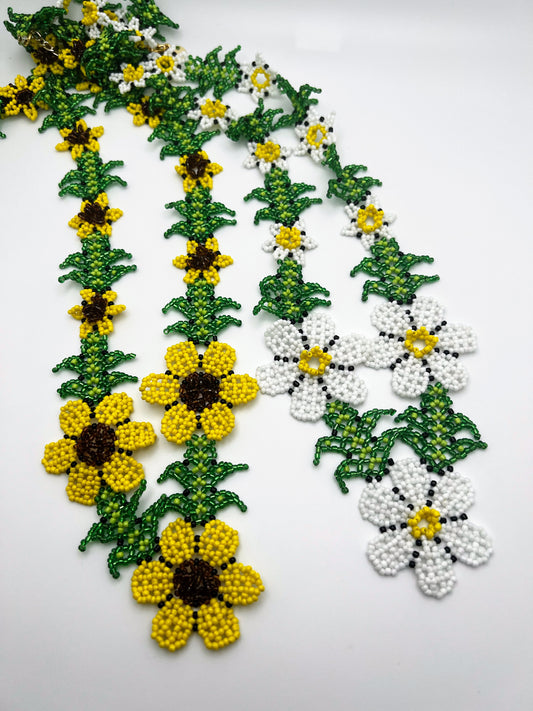 Beaded Yellow & Green Flower Jewelry Set – Necklace, Earrings & Bracelet (Handcrafted Seed‑Bead Ensemble)