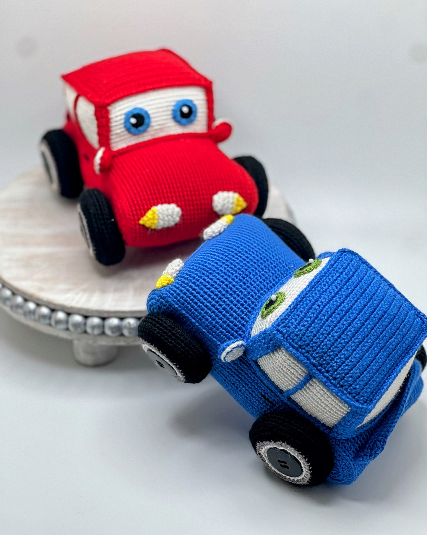 Crochet Car Amigurumi: Whimsical Wheels - Crochet Knitted Amigurumi Toy (Red / Blue)