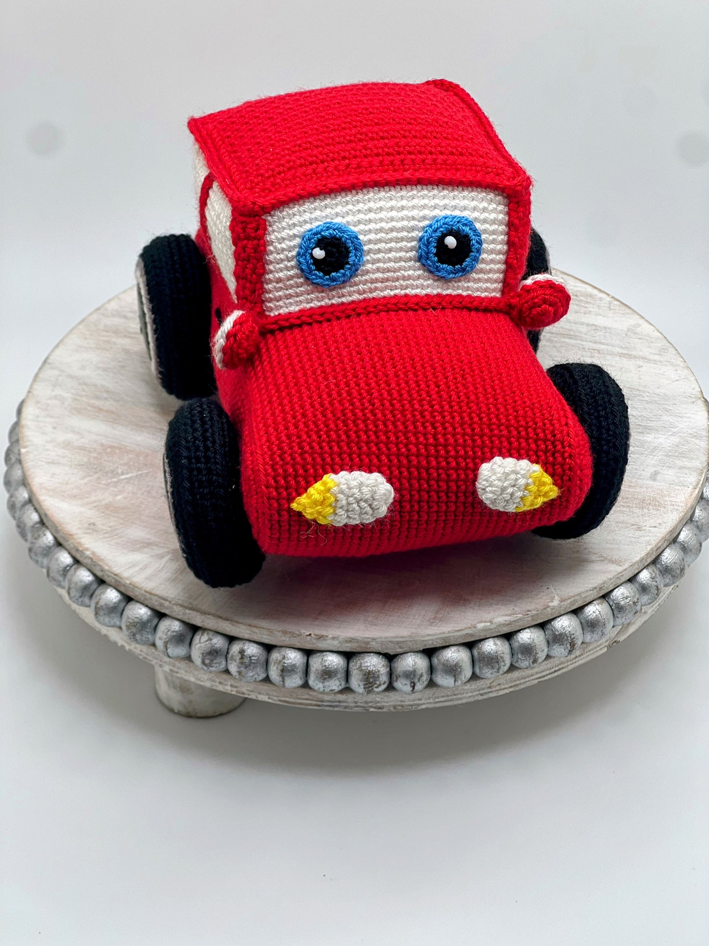 Crochet Car Amigurumi: Whimsical Wheels - Crochet Knitted Amigurumi Toy (Red / Blue)