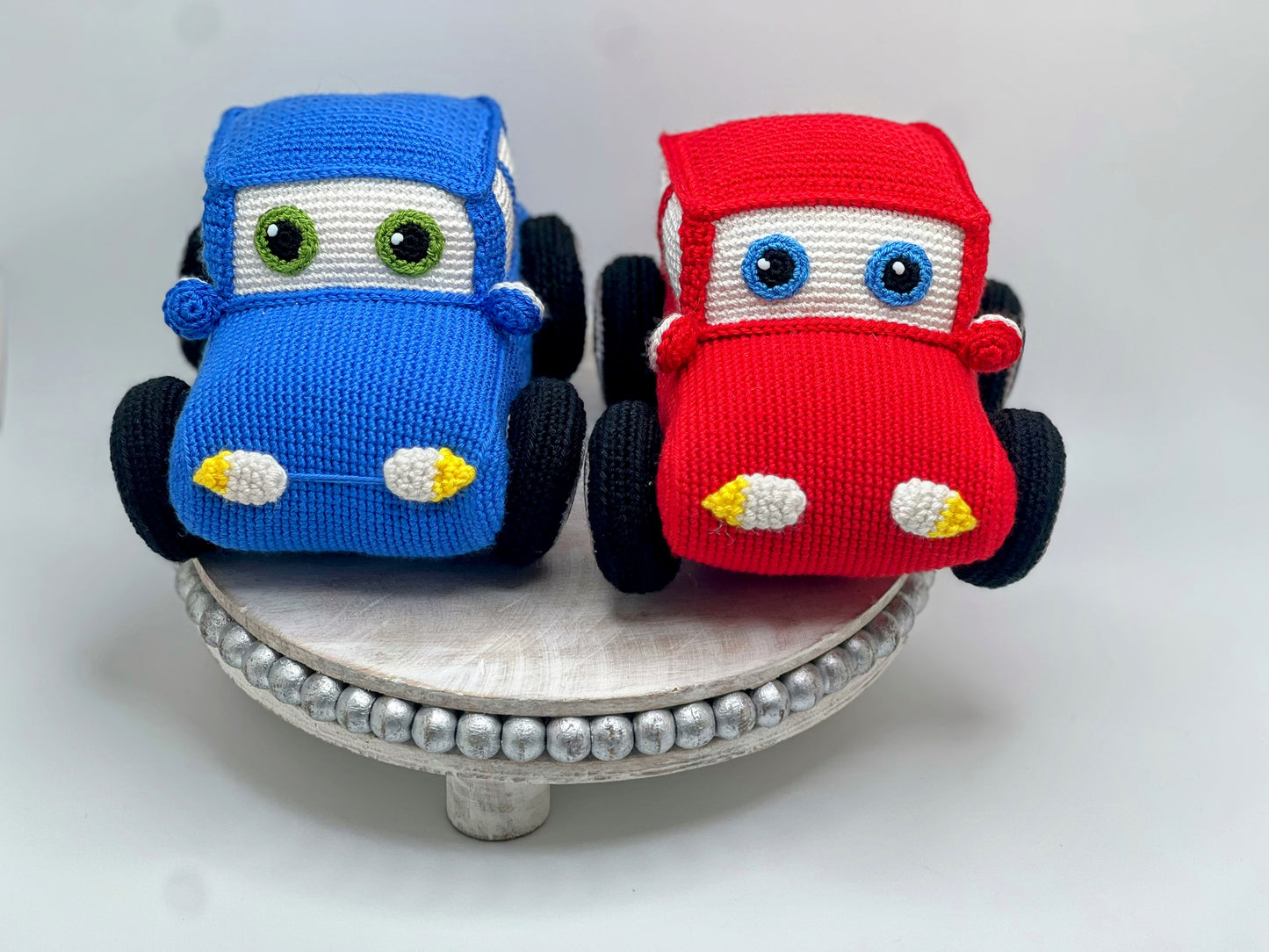 Crochet Car Amigurumi: Whimsical Wheels - Crochet Knitted Amigurumi Toy (Red / Blue)