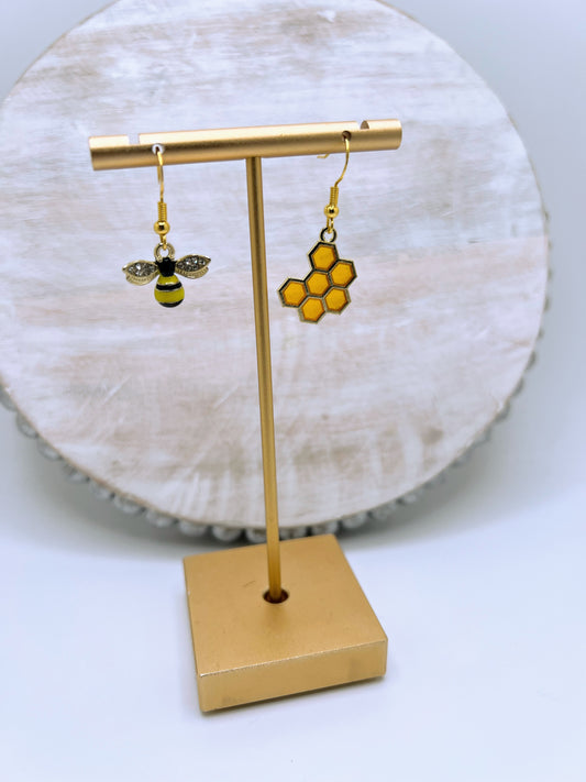 Gold Bee Earrings – Cute & Chic Insect-Inspired Studs
