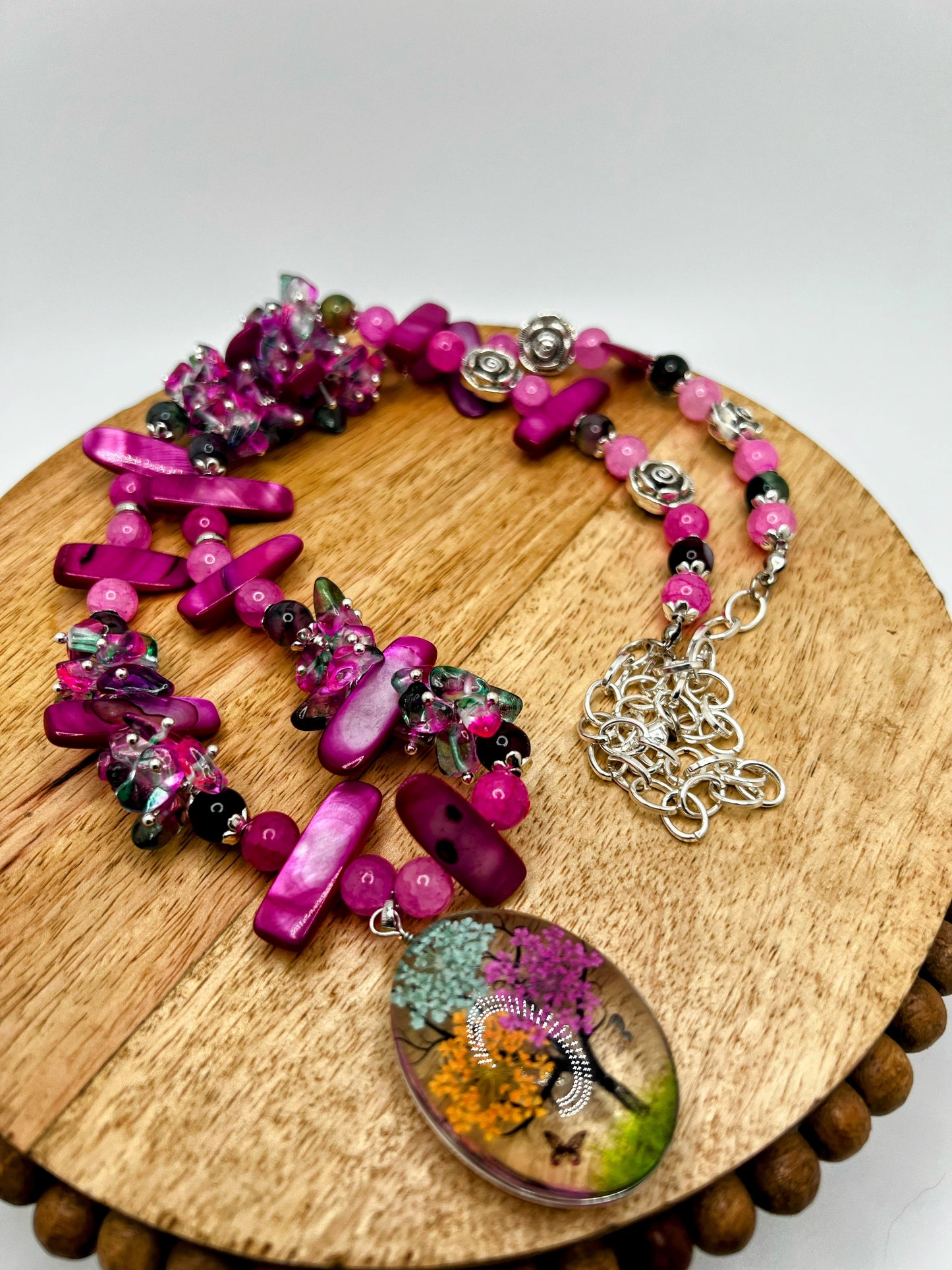 Natural Hot Violet Agate, Seashell & alabaster Stone Necklace⁩ With Glass Tree Of Life Pendant⁩