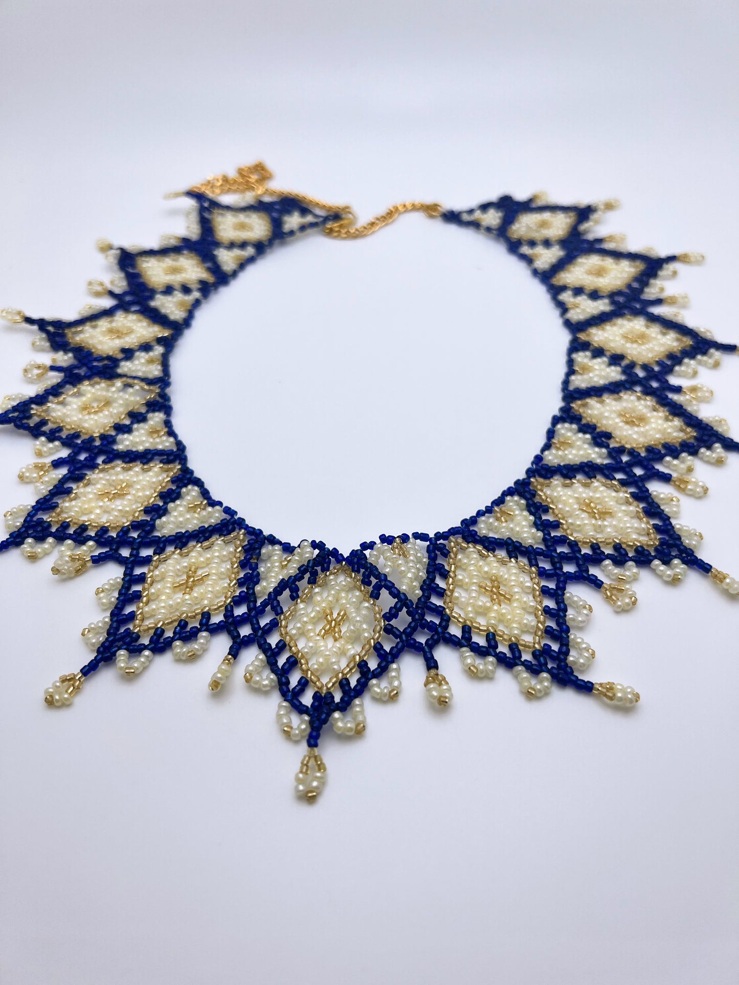 Beaded Geometric Round Choker Necklace( 2 Different Colors)