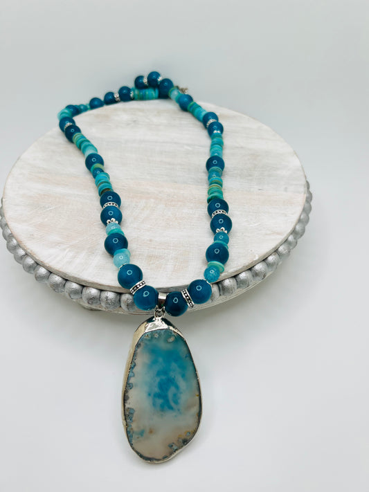 Turquoise & Teal Gemstone Necklace with Agate Pendant – Natural Healing Jewelry
